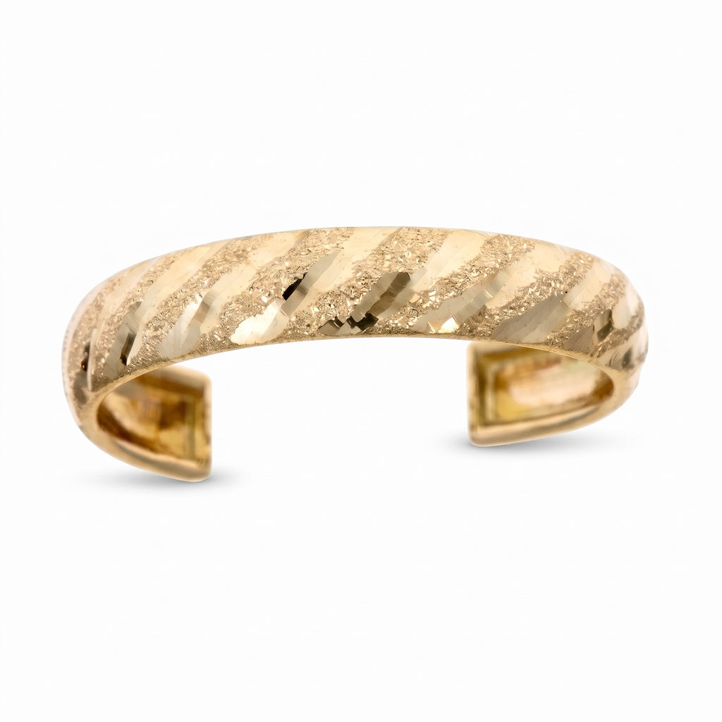 10K solid gold 3mm wide diamond-cut toe ring, product photo