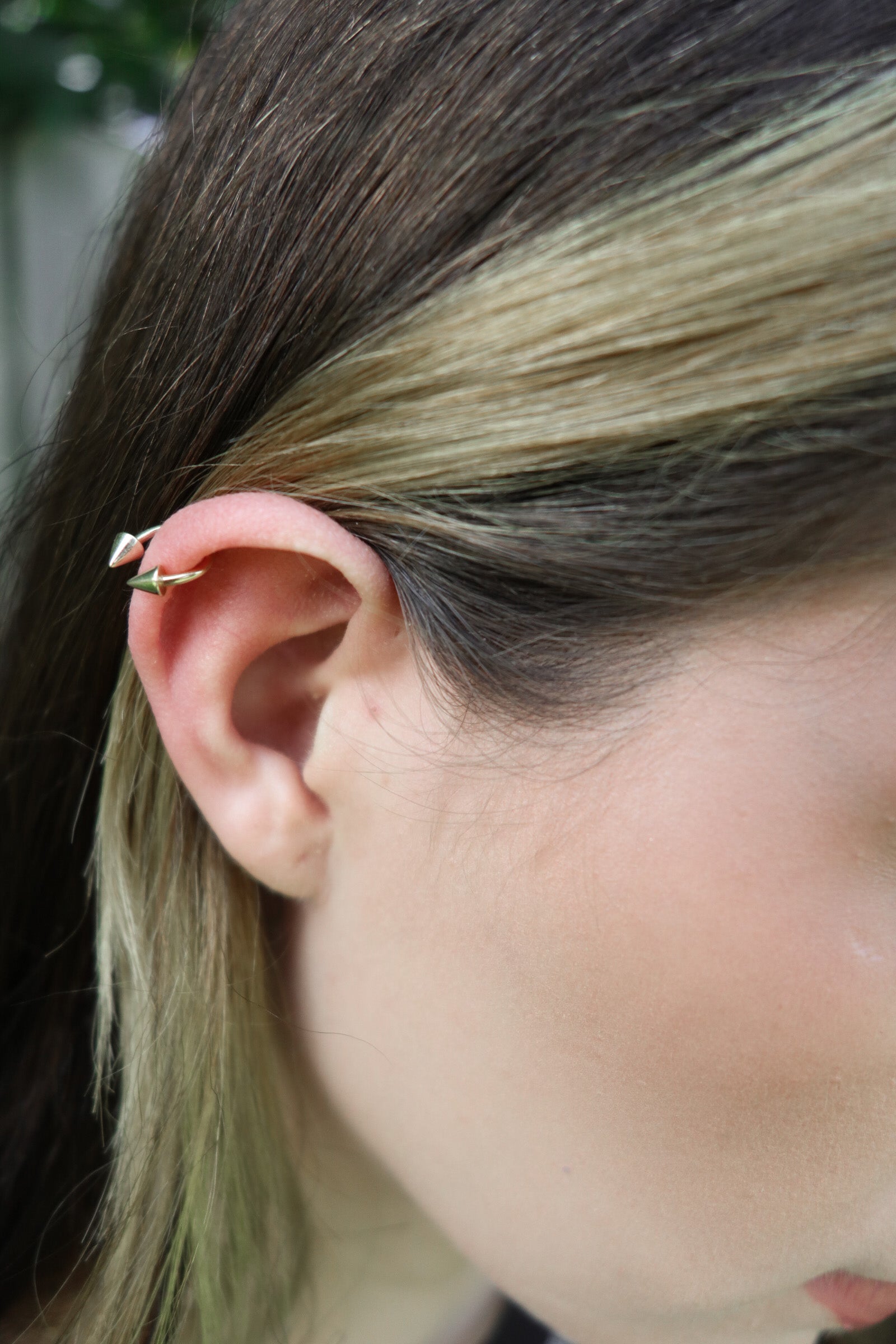 10k Solid Gold Cartilage Horseshoe Earring with Spikes