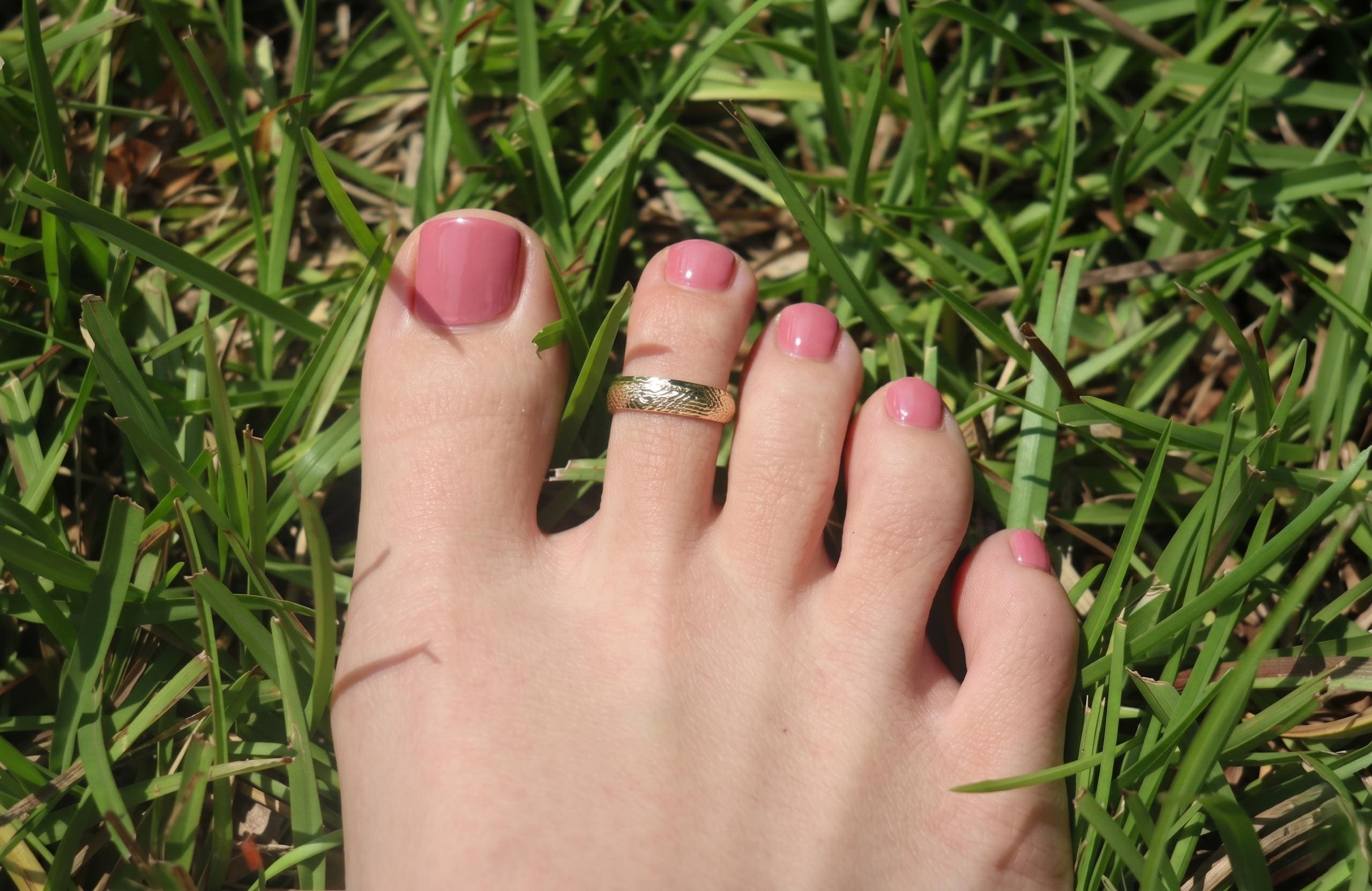 14K Solid Gold Toe Ring - Yellow gold, Solid gold, 14k