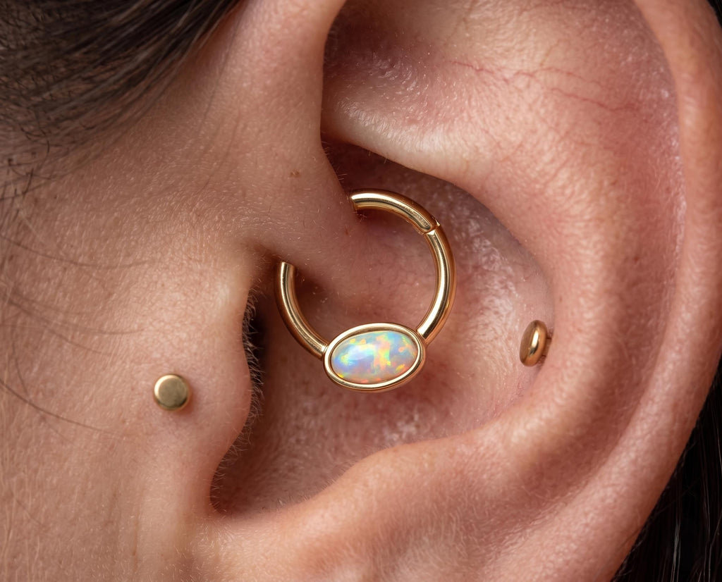 10K Solid Gold Oval Opal Daith Ring - Opal, Yellow gold, Solid gold
